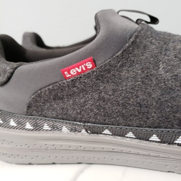 NEW Men\'s Levis slip on felt loafer slipper padded memory foam shoe sze XL 11-12
